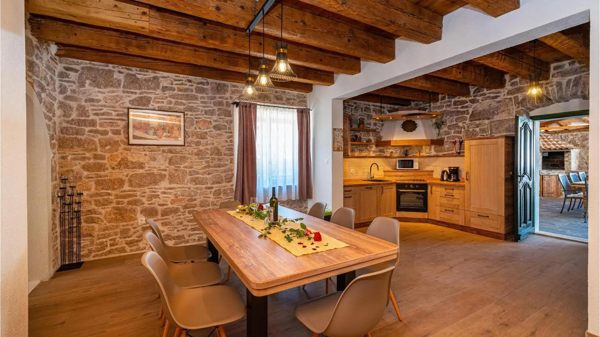 Holiday home Cozy Home In Drage With Jacuzzi Croatia